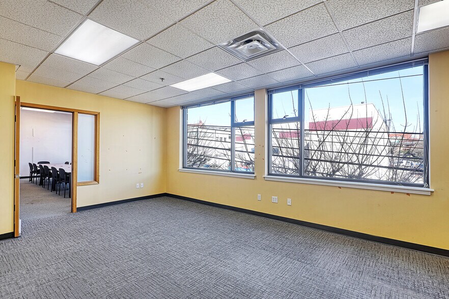 More Photos Of 1225 S Weller St, Seattle Office For Lease