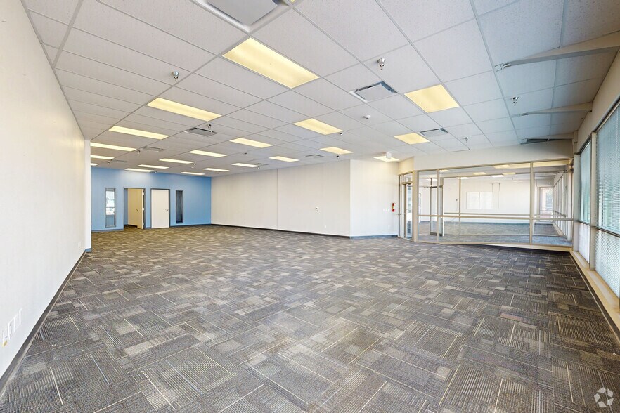 More Photos Of 2621 5th Ave, Scottsbluff General Retail For Sale