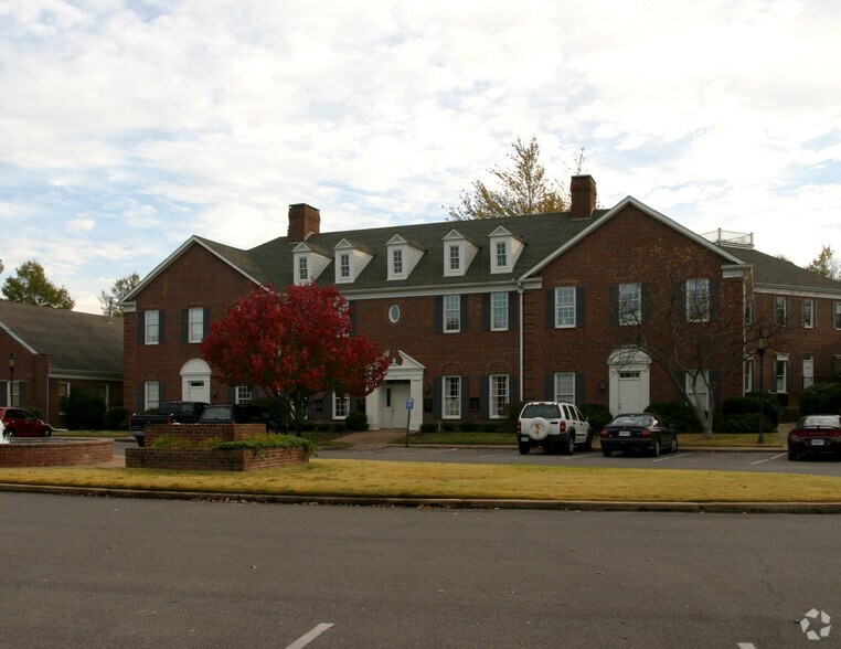More Photos Of 7515 Corporate Centre Dr, Germantown Office For Lease