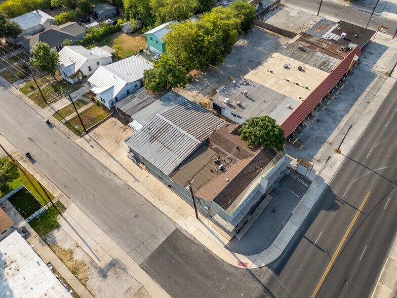 More Photos Of 4124 Blanco Rd, San Antonio Freestanding For Sale