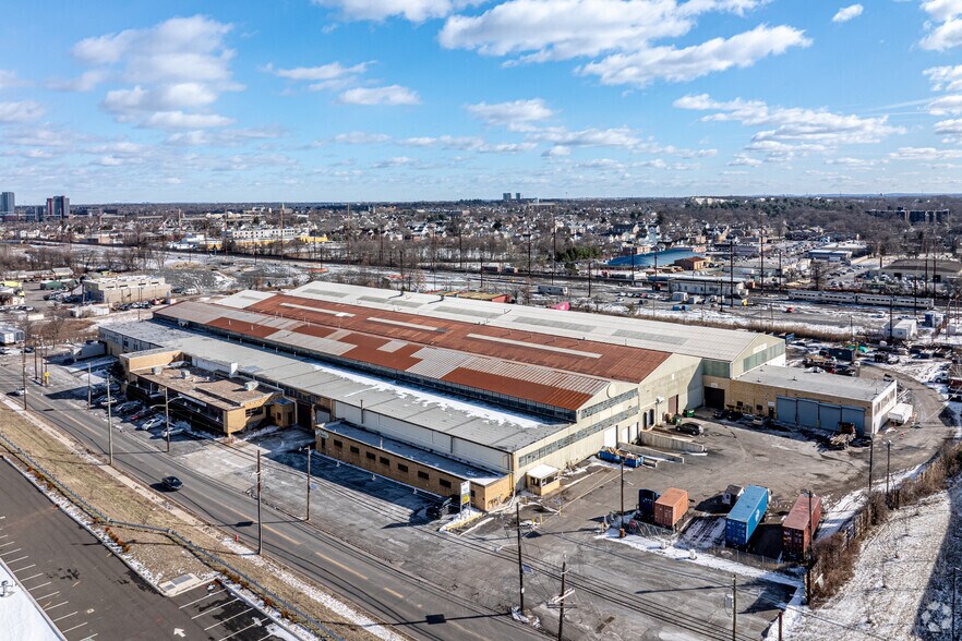 More Photos Of 502 Jersey Ave, New Brunswick Warehouse For Lease