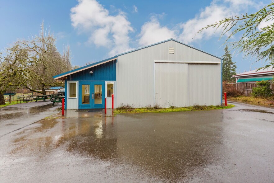 More Photos Of 4560 SE Mile Hill Dr, Port Orchard Freestanding For Lease