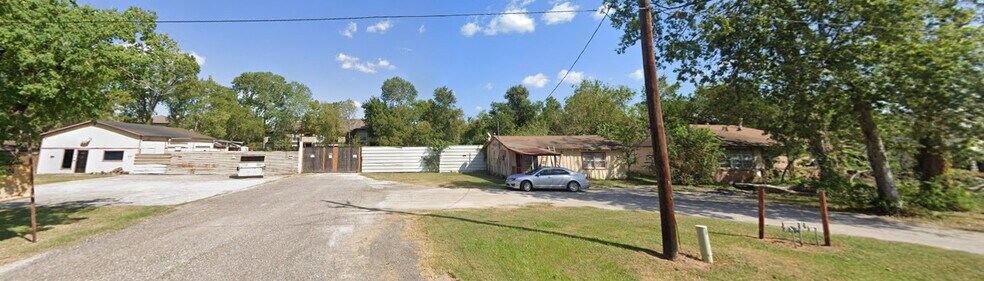 More Photos Of 12418 Donna Dr, Houston Service For Sale