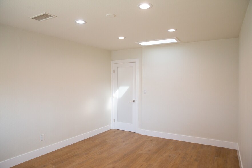 More Photos Of 540 N El Camino Real, San Clemente General Retail For Sale