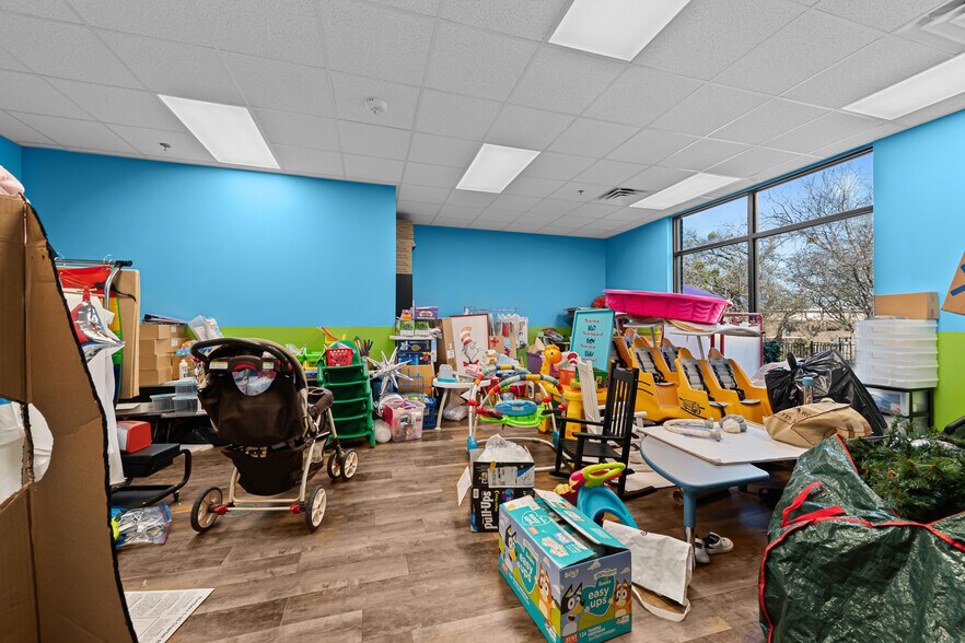 More Photos Of 681 George Hopper Rd, Midlothian Daycare Center For Sale