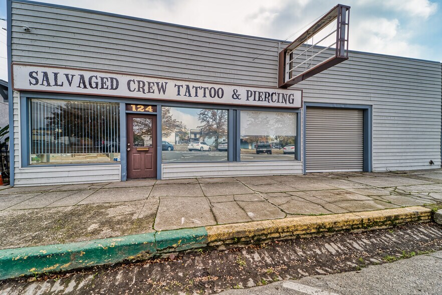 Primary Photo Of 124 6th St, Marysville Freestanding For Sale