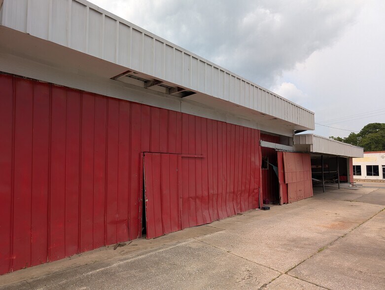 More Photos Of 1000 N Ashley St, Valdosta Auto Dealership For Sale