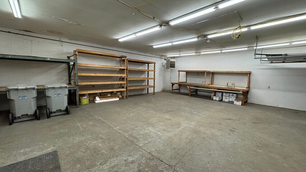 More Photos Of 958 N Penn St, Allentown Warehouse For Sale