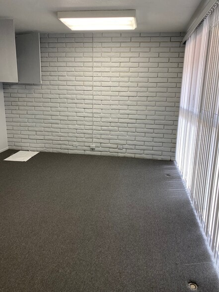 More Photos Of 45902 Oasis St, Indio Medical For Lease