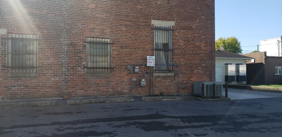 More Photos Of 204 State Street, Botkins Storefront Retail Residential For Lease