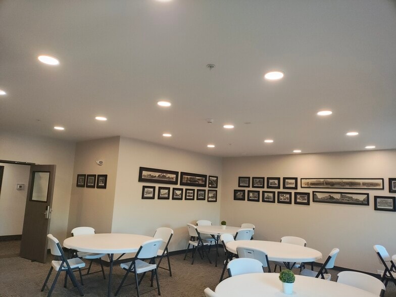 More Photos Of 711 Commercial Ave, Eagle Grove Hotel For Sale