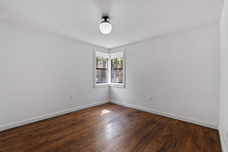 More Photos Of 1520 Broadway St, Little Rock Multifamily For Sale