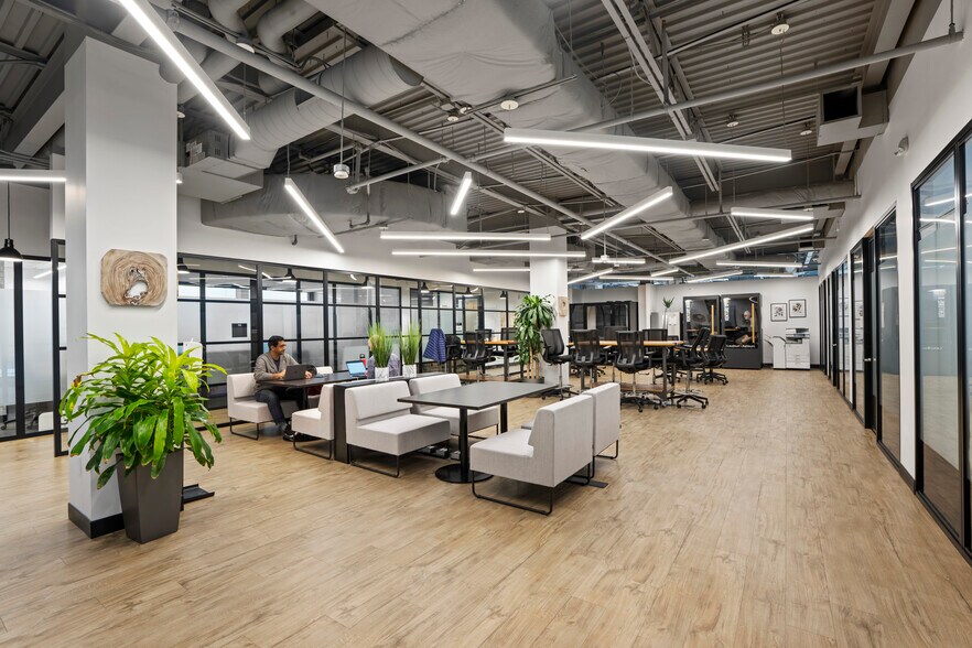 More Photos Of 44679 Endicott Dr, Ashburn Coworking Space