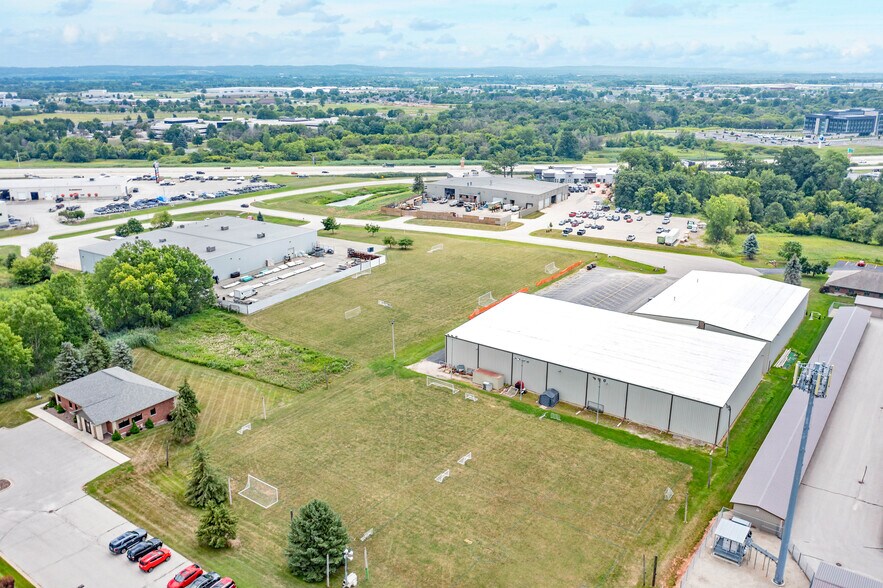 More Photos Of 1856 Nimitz Dr, De Pere Distribution For Lease