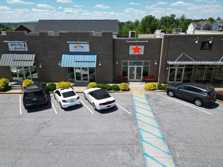 More Photos Of 100-106 Wicker Park Ave, Greer Storefront Retail Office For Lease