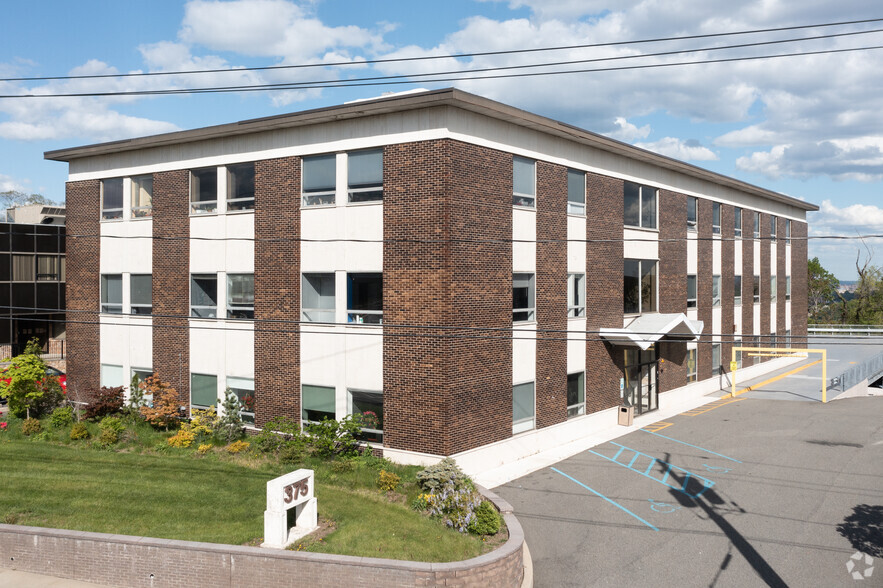 Primary Photo Of 375 Sylvan Ave, Englewood Cliffs Office For Lease