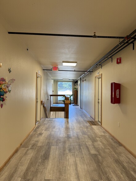 More Photos Of 16111 E Burnside St, Portland Apartments For Sale