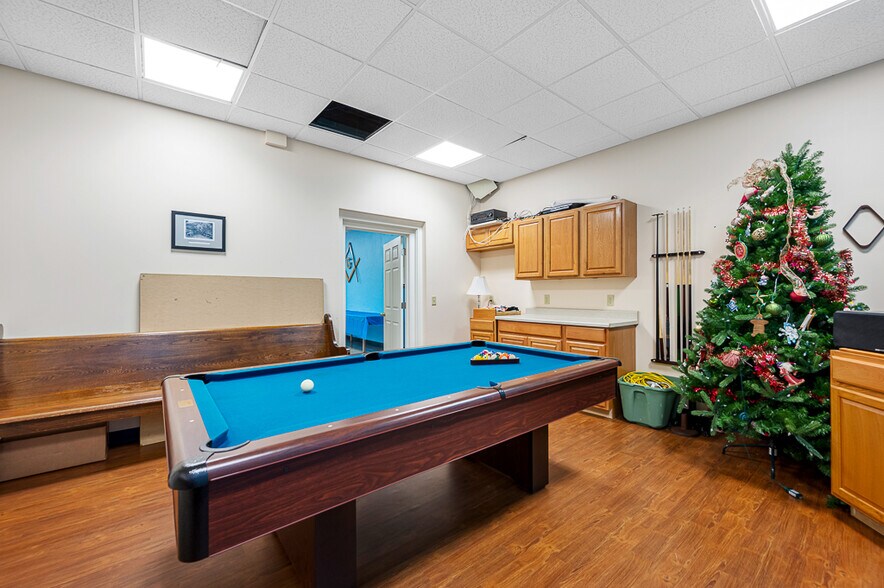 More Photos Of 27 Brandes St, Webster Office For Sale
