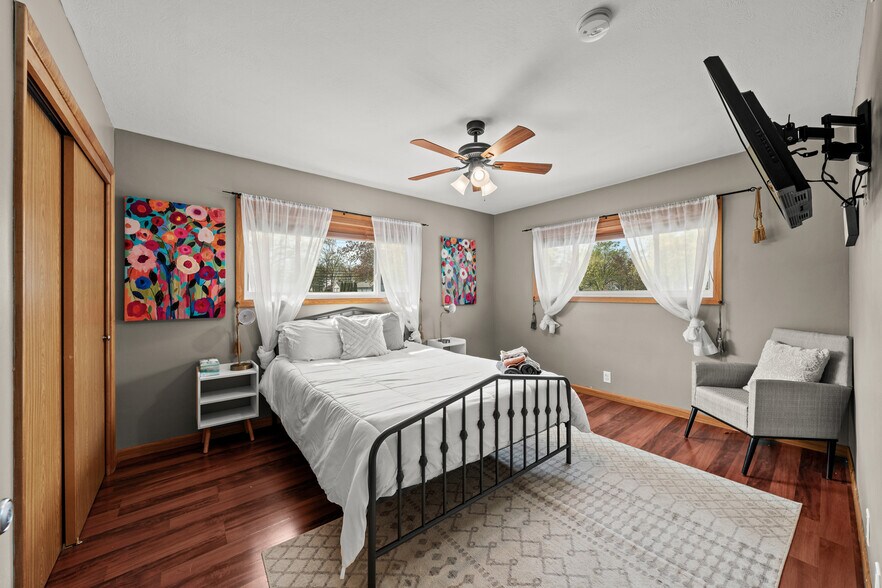 More Photos Of 327 S Miller Rd, Fairlawn Assisted Living For Sale