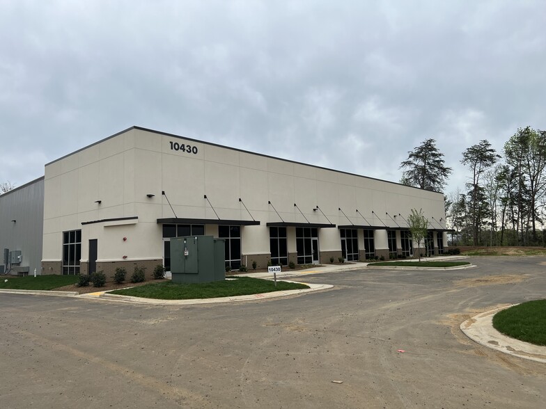 Primary Photo Of 10420-10440 John Price Rd, Charlotte Flex For Lease