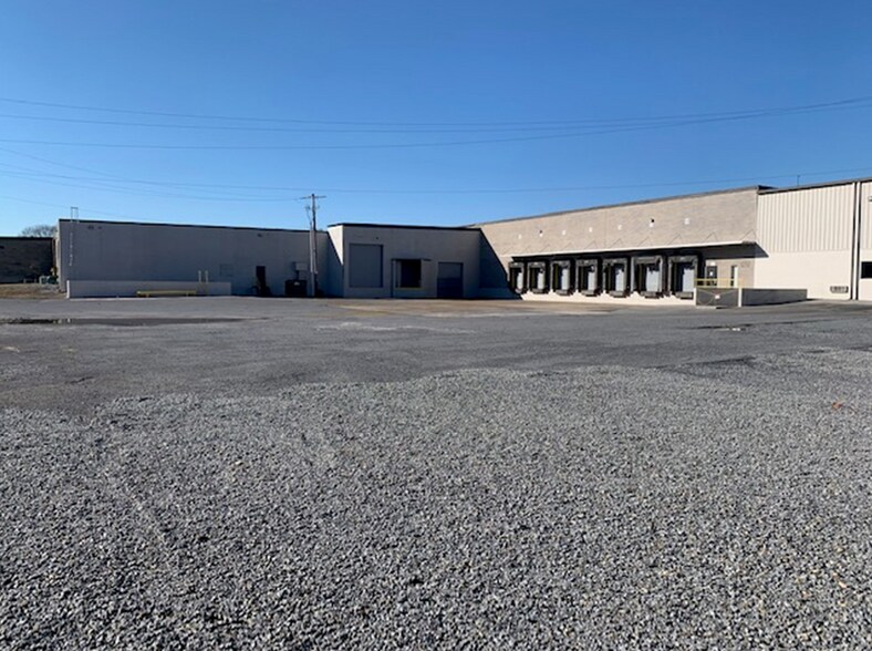 More Photos Of 355 Old Dalton Rd NE, Calhoun Warehouse For Sale