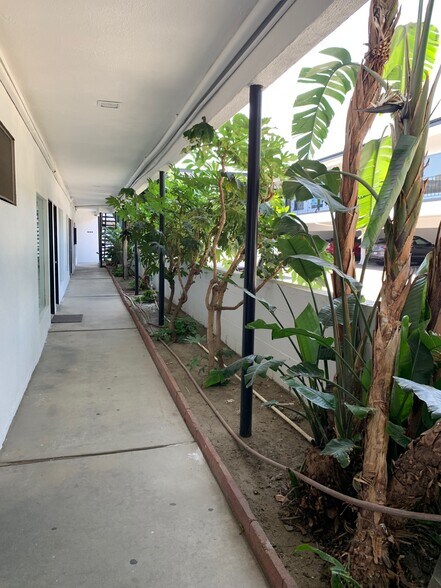 More Photos Of 5301 Laurel Canyon Blvd, North Hollywood Office Residential For Lease