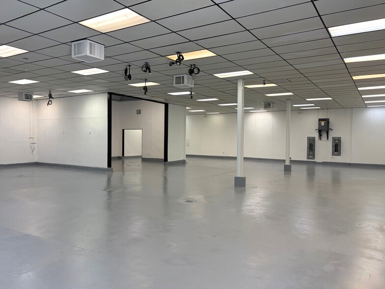 More Photos Of 23578 Bernhardt St, Hayward Warehouse For Sale