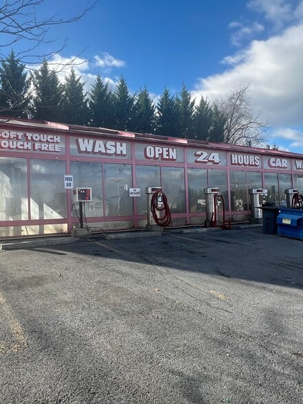 More Photos Of 115 South St, Front Royal Carwash For Sale