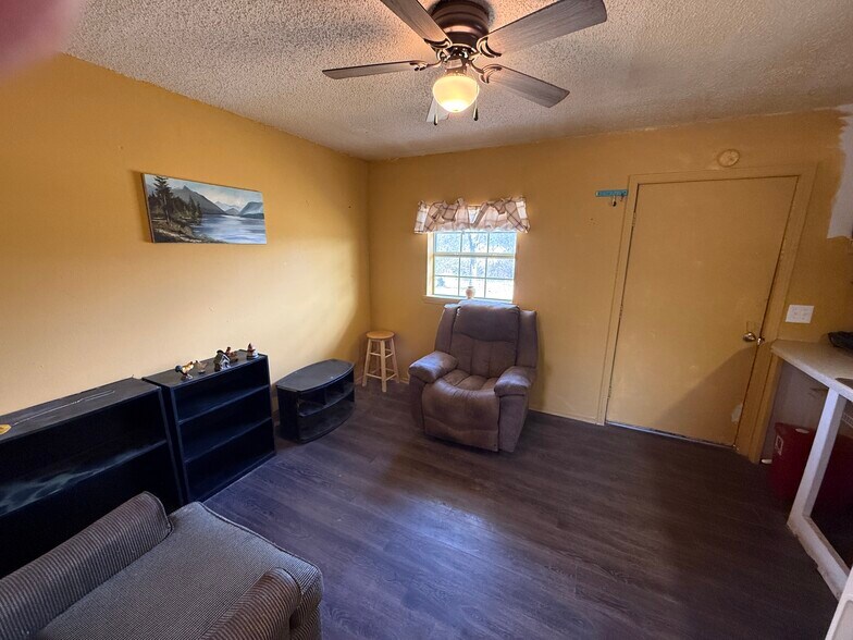 More Photos Of 25377 Welling rd, Welling Apartments For Sale