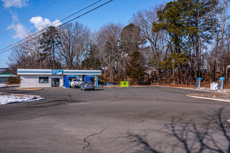 More Photos Of 516 14th st, West Point Carwash For Sale