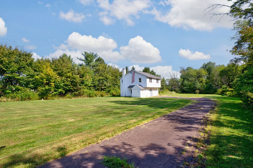 More Photos Of 5821 Easton Rd, Pipersville Fast Food For Sale