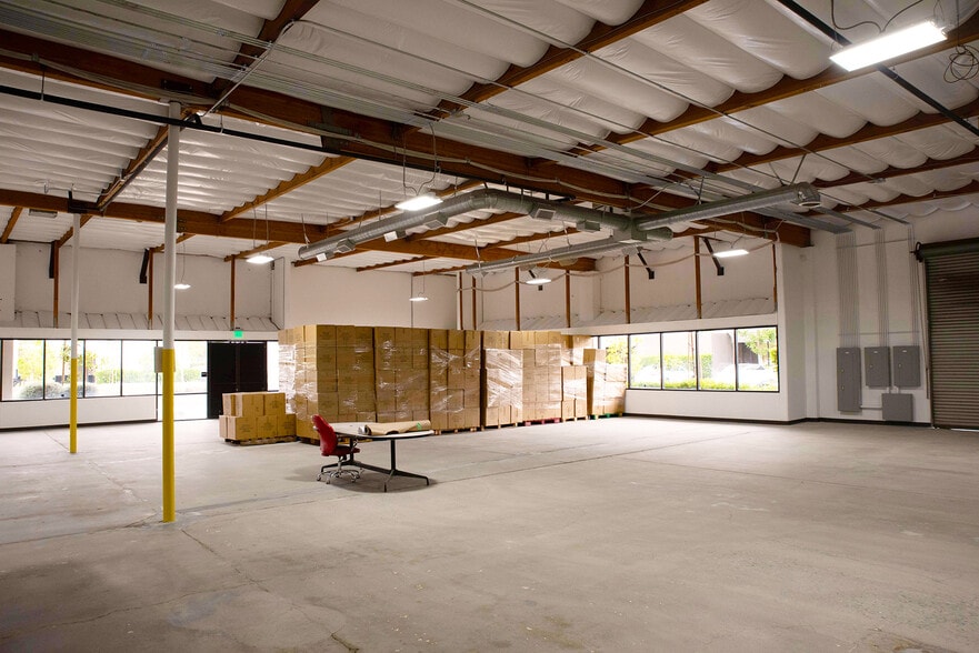 More Photos Of 2532 White Rd, Irvine Warehouse For Lease