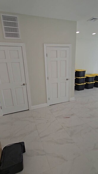 More Photos Of 72 Van Dyke St, Brooklyn Apartments For Lease