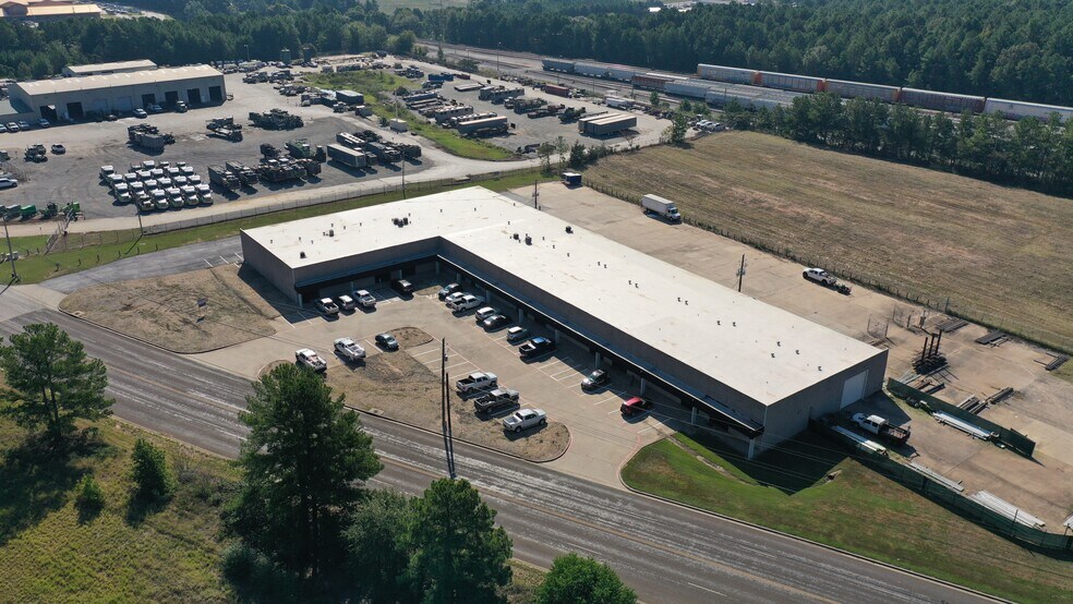 More Photos Of 1612-1630 E Whaley St, Longview Industrial For Sale