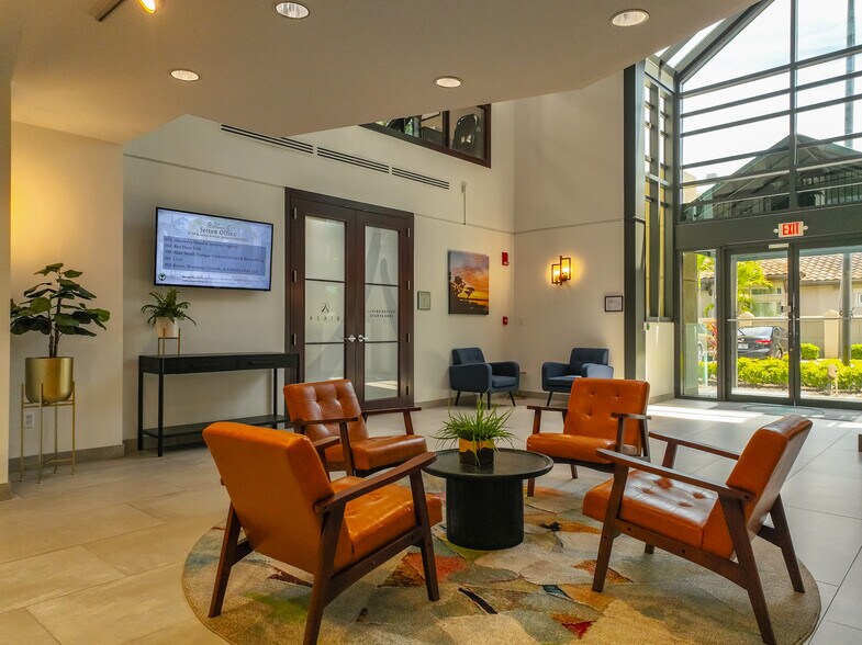 More Photos Of 3709 W Jetton Ave, Tampa Office For Sale