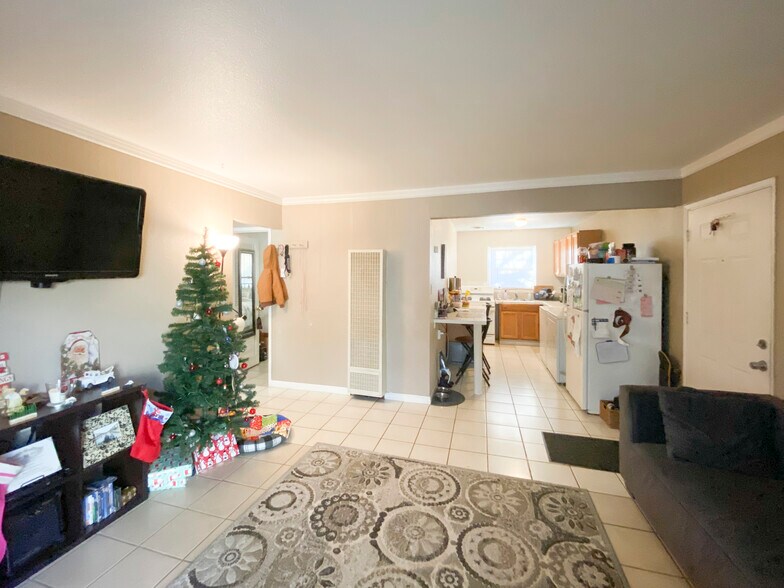 More Photos Of 2512 28th Ave, Sacramento Apartments For Sale