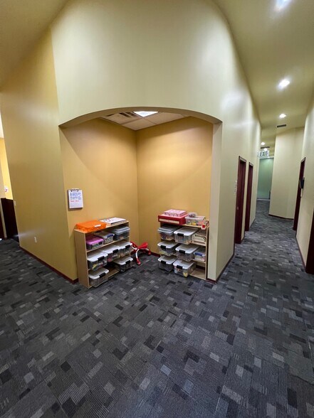 More Photos Of 1720 N Hamilton St, Spokane Freestanding For Lease