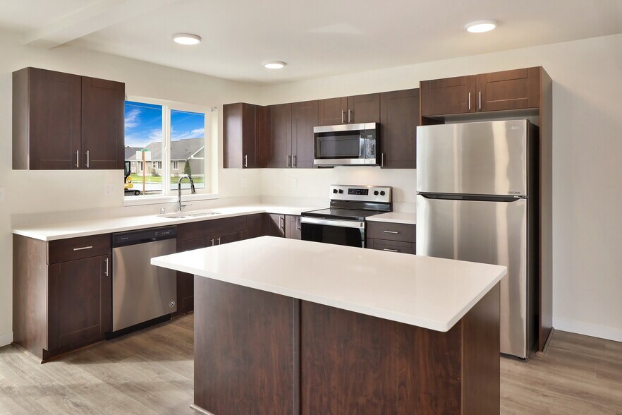 More Photos Of 412 Front St, Sumas Apartments For Sale