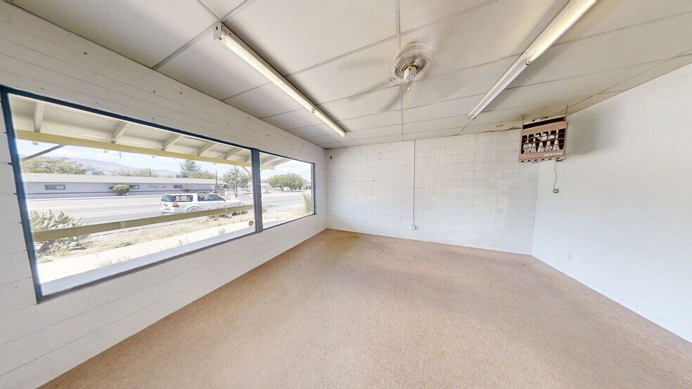 More Photos Of 303 S Main St, Cottonwood Freestanding For Lease
