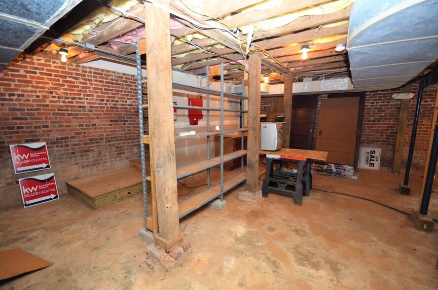 More Photos Of 7504 Summerfield Rd, Summerfield Coworking Space