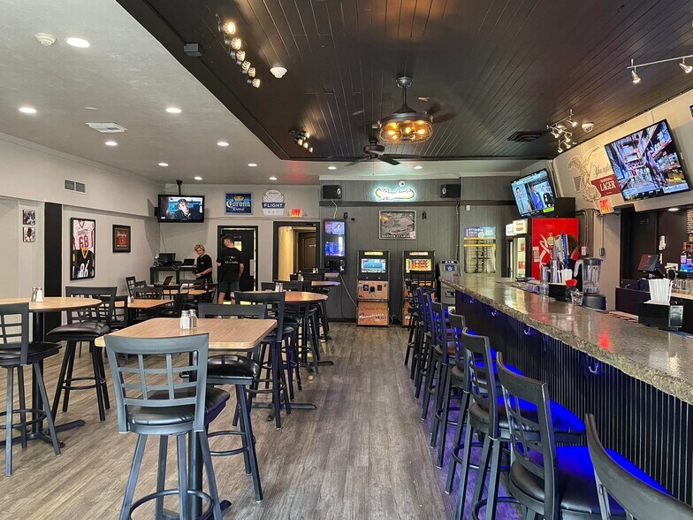 More Photos Of 201 Baughman Ave, Jeannette Restaurant For Sale