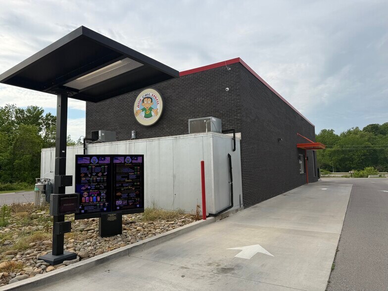 More Photos Of 2025 Bridgeway Dr, Maryville Fast Food For Sale