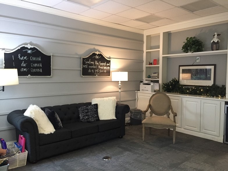 More Photos Of 113-119 Salem Towne Ct, Apex Office For Sale