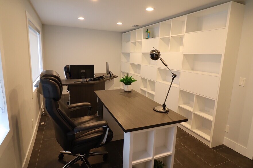 More Photos Of 817-823 SE 9th St, Deerfield Beach Storefront Retail Office For Lease