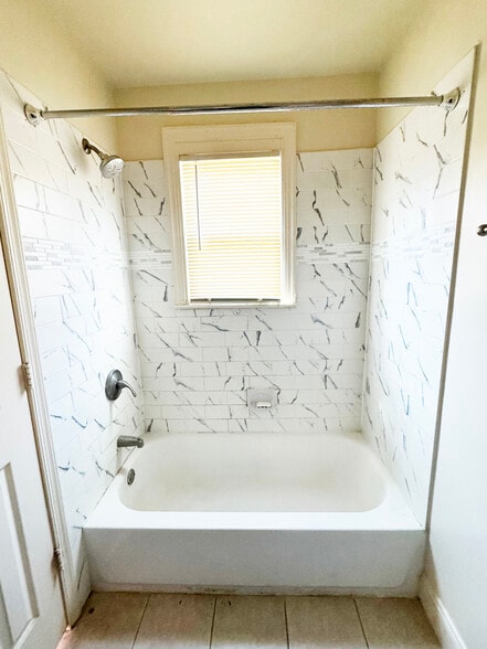 More Photos Of , Washington Multifamily For Sale