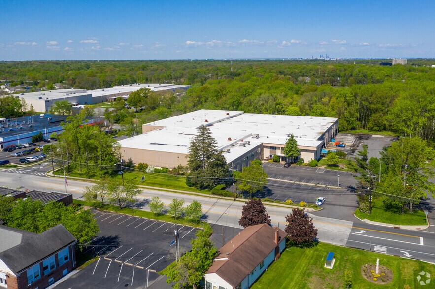More Photos Of 1152 Marlkress Rd, Cherry Hill Warehouse For Lease