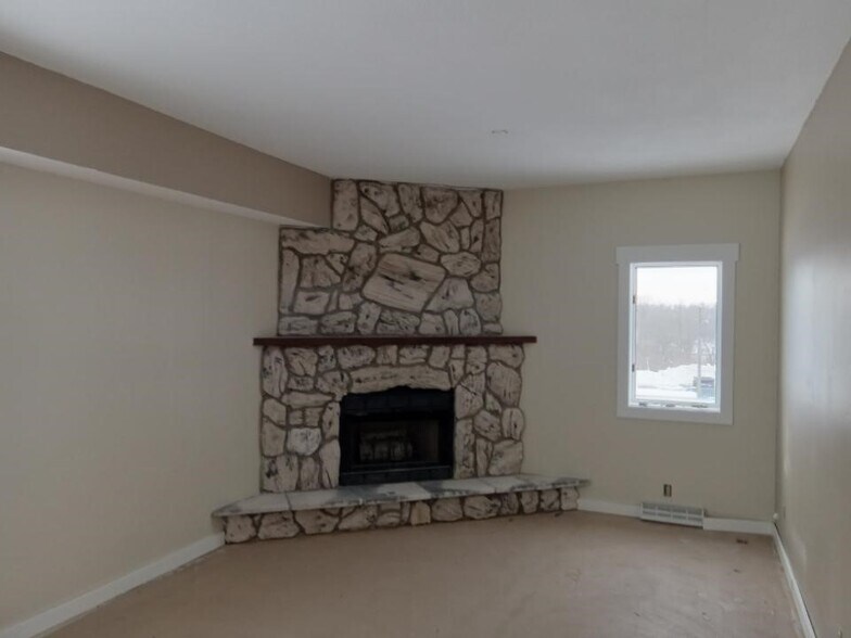 More Photos Of 2231 US Hwy 12, Baldwin Unknown For Lease