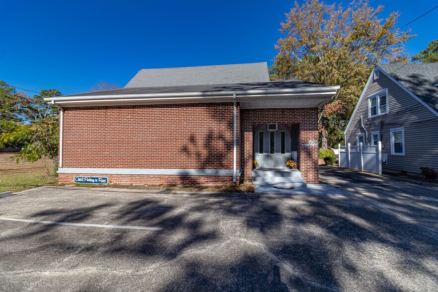 More Photos Of 1505 E Ash St, Goldsboro Office For Sale