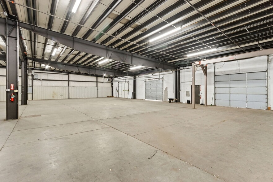 More Photos Of 4800 Innovation Dr, Fort Collins Warehouse For Lease