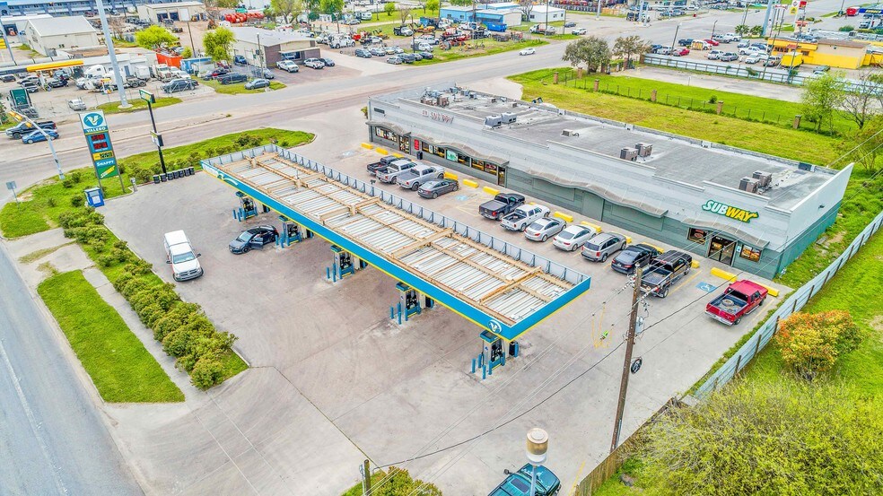 More Photos Of 5626 Leopard St, Corpus Christi Convenience Store For Sale